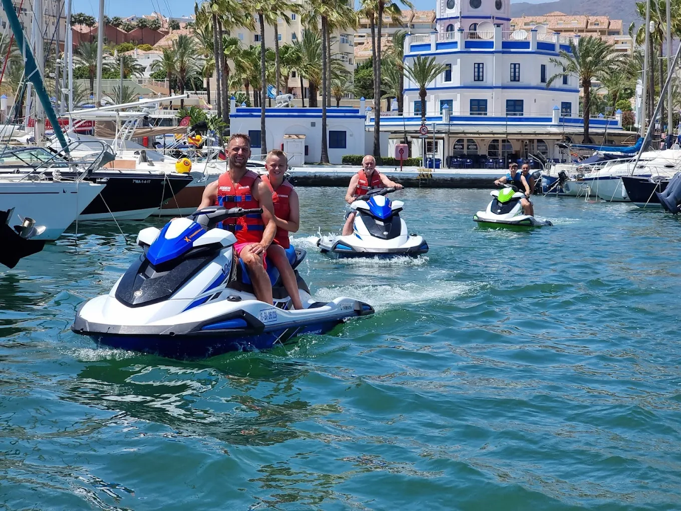 ALQUILER MOTOS DE AGUA ESTEPONA