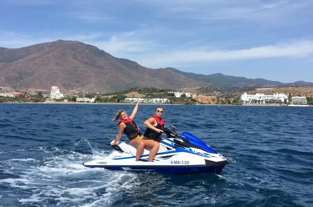 Alquiler de motos de agua en Estepona: cómo reservar paso a paso